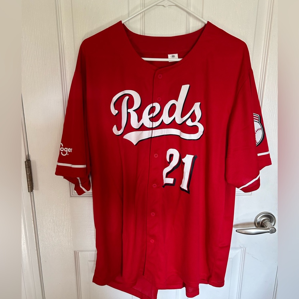 Brand new, never worn, Hunter Greene #21 CINCINNATI REDS Jersey Men’s Size XL